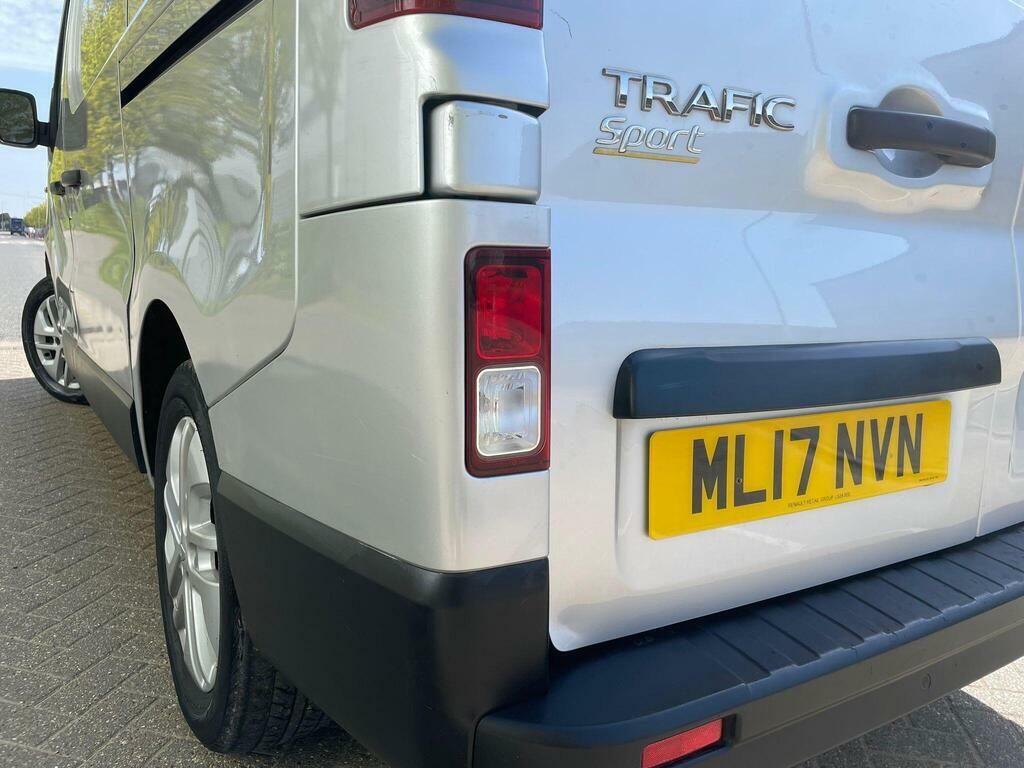 Renault Trafic 1.6 Dci Energy 27 Sport Nav Swb Standard Roof Euro ML17NVN Silver #6
