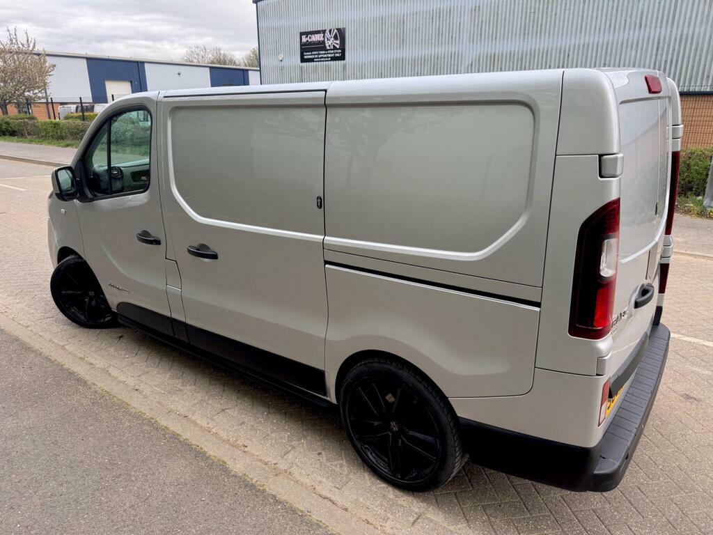 Renault Trafic 1.6 Dci Energy 27 Sport Swb Standard Roof Euro 5 Silver #4
