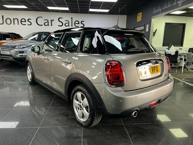 Mini Hatch Cooper Classic Hatchback LL70VFO Silver #2