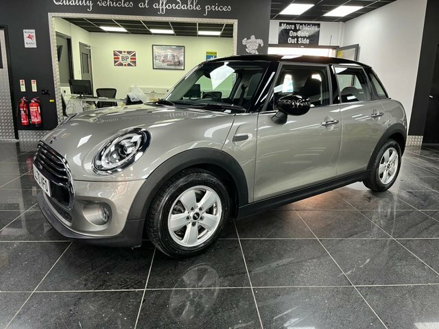 Mini Hatch Cooper Classic Hatchback Silver