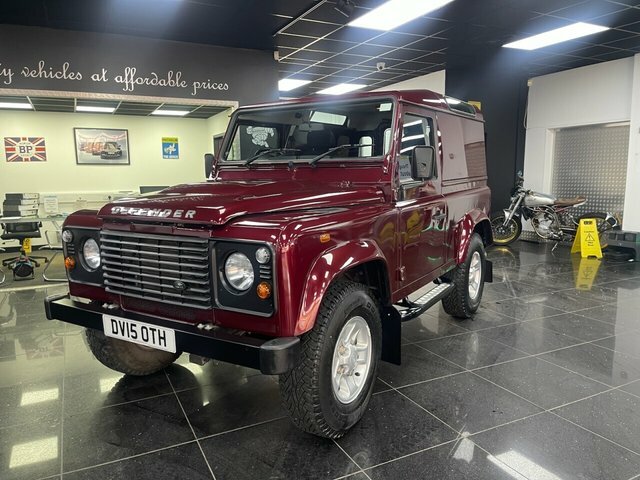 Land Rover Defender Tdci Hard Top Suv Red