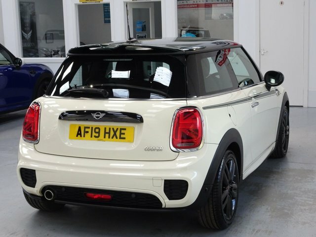 Mini Hatch 1.5 Cooper Sport Hatchback Euro AF19HXE White #5