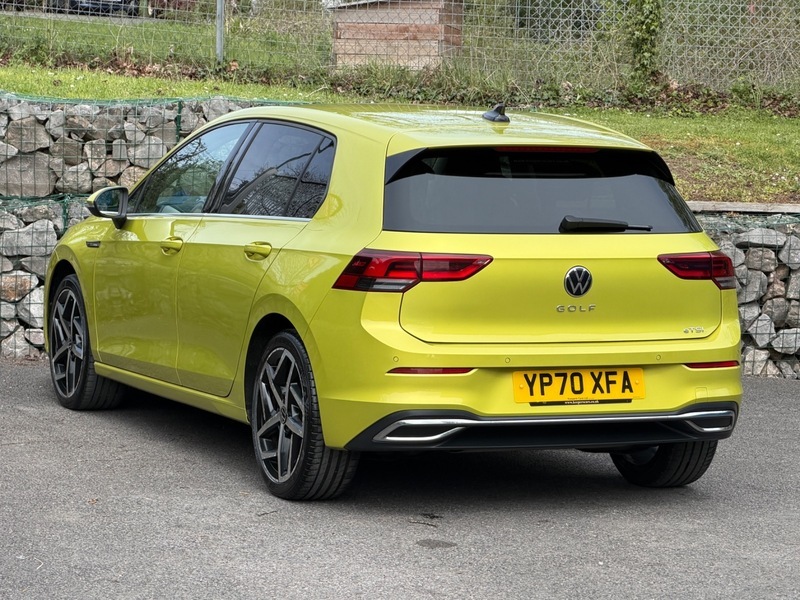 Volkswagen Golf 1.5 Etsi Mhev Style YP70XFA Yellow #4