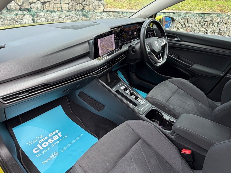 Volkswagen Golf 1.5 Etsi Mhev Style YP70XFA Yellow #3