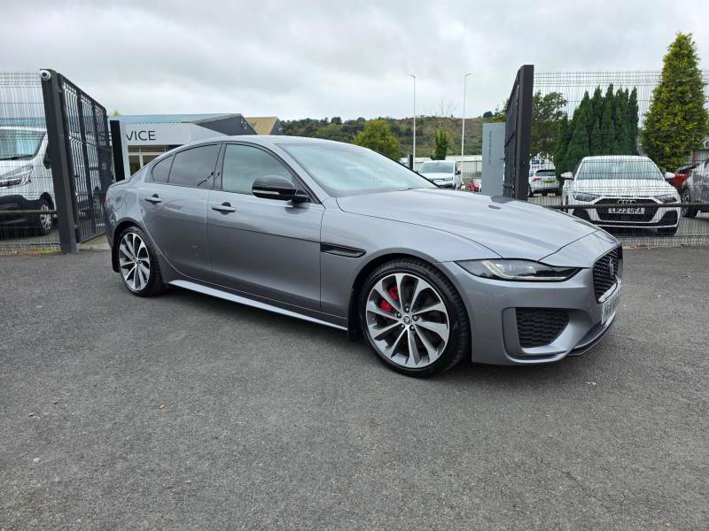 Jaguar XE 2.0 D200 Mhev R-dynamic Hse Black Saloon Diese Grey