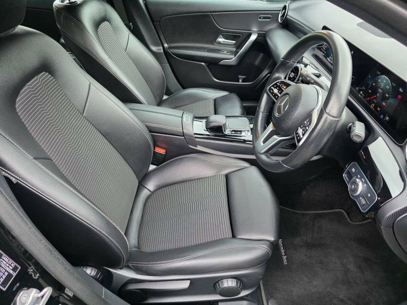 Mercedes-Benz A Class 1.5 A180d Sport Executive 7G-dct Euro 6 Ss YG68VWH Black #5