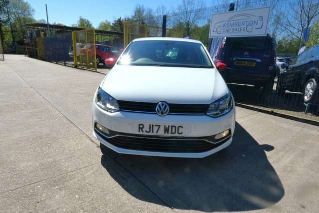 Volkswagen Polo 2017 1.0 Bluemotion Tech Beats Hatchback Petro RJ17WDC White #2