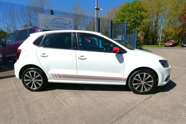Volkswagen Polo 2017 1.0 Bluemotion Tech Beats Hatchback Petro RJ17WDC White #4