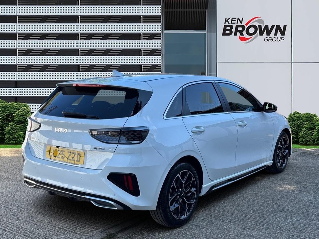 Kia Ceed 1.5 T Gdi Gt Line Hatchback Dct LL25ZZD White #6