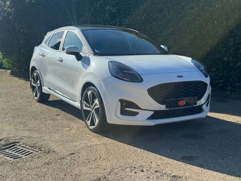 Ford Puma St-line X First White