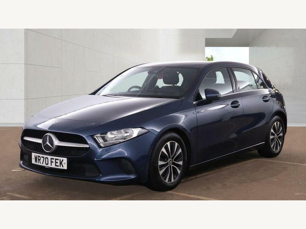 Mercedes-Benz A Class 1.5 A180d Se 7G-dct Euro 6 Ss Blue