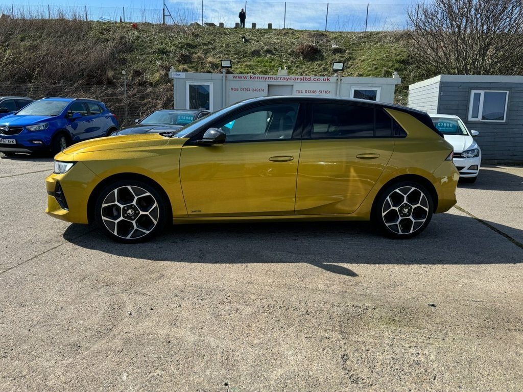 Vauxhall Astra 1.2L Ultimate Yellow #5