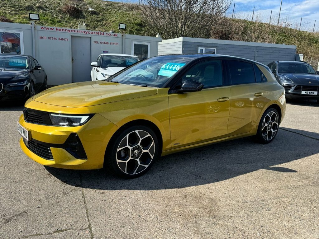 Vauxhall Astra 1.2L Ultimate Yellow