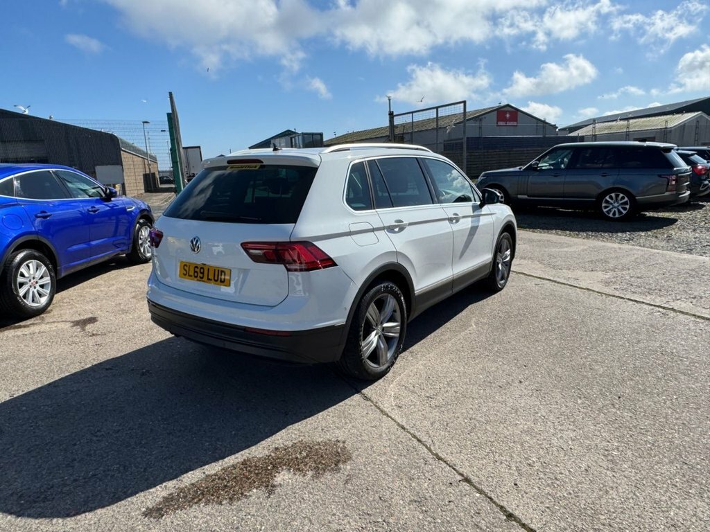 Volkswagen Tiguan 1.5L Match SL69LUD White #6