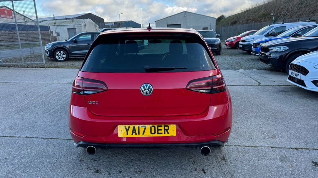 Volkswagen Golf 2L Gti YA17OER Red #5