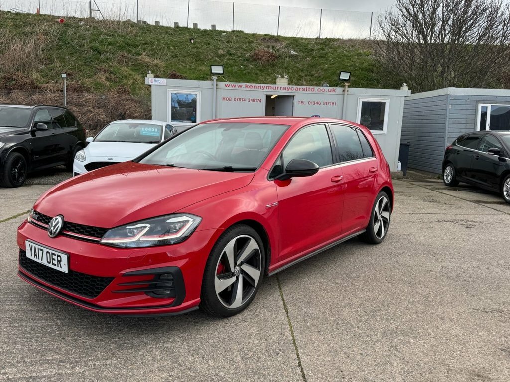 Volkswagen Golf 2L Gti Red