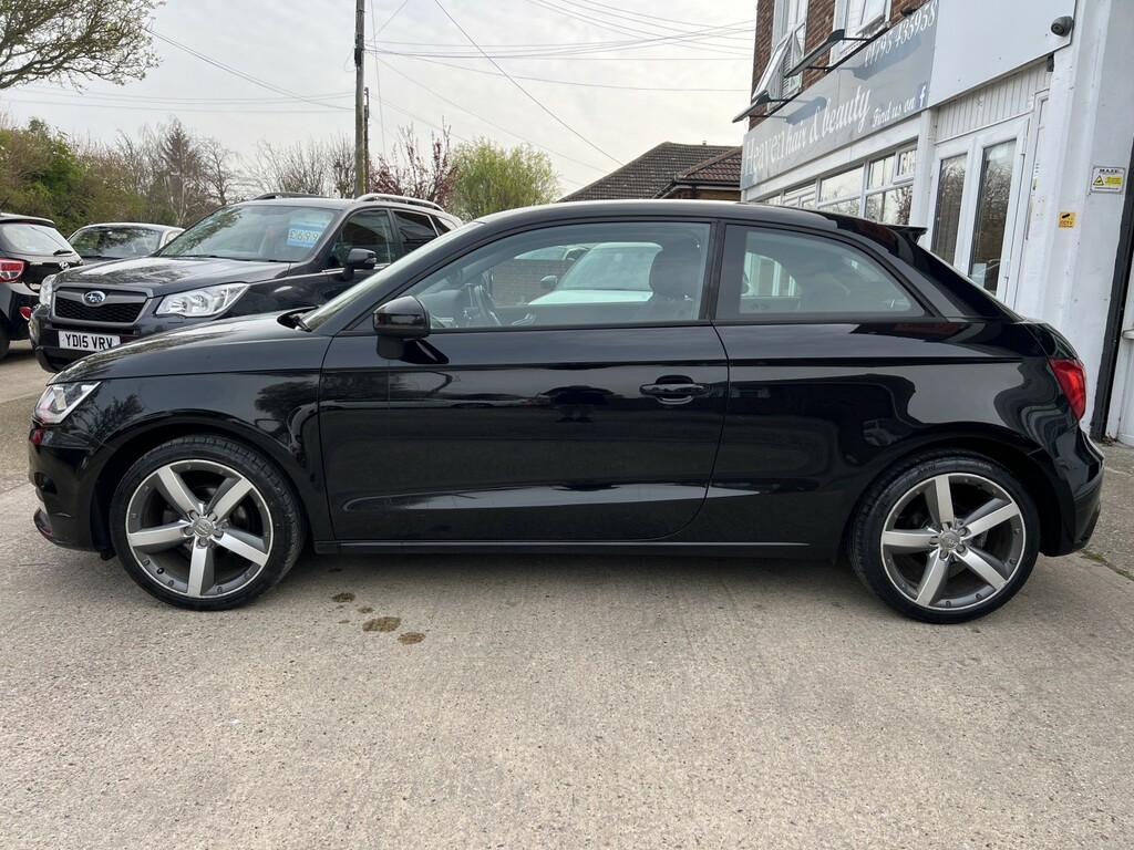 Audi A1 1.0 Tfsi Sport 201616 SP16VNO Black #6