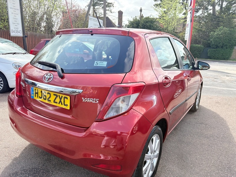 Toyota Yaris Vvt-i Tr HJ62ZXC Red #6
