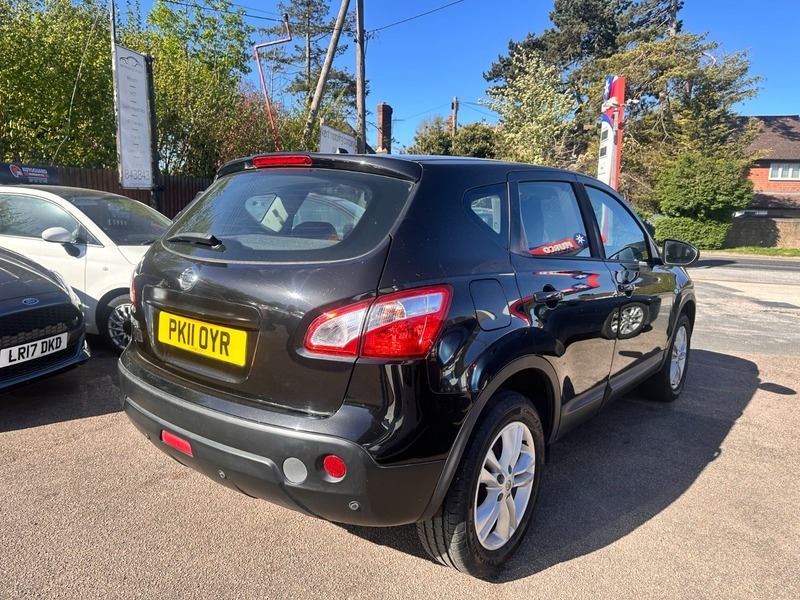 Nissan Qashqai Acenta Black #4