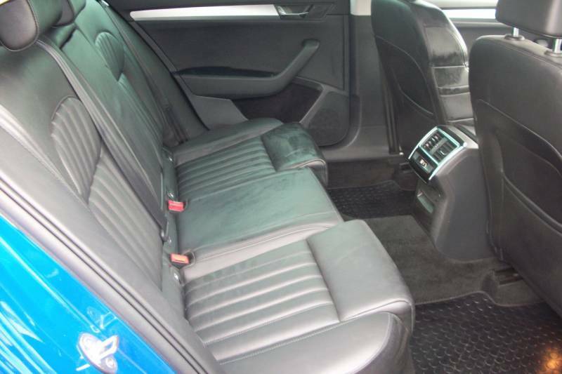 Skoda Superb 2.0 Tdi Se Technology - 2018 18 Blue #5