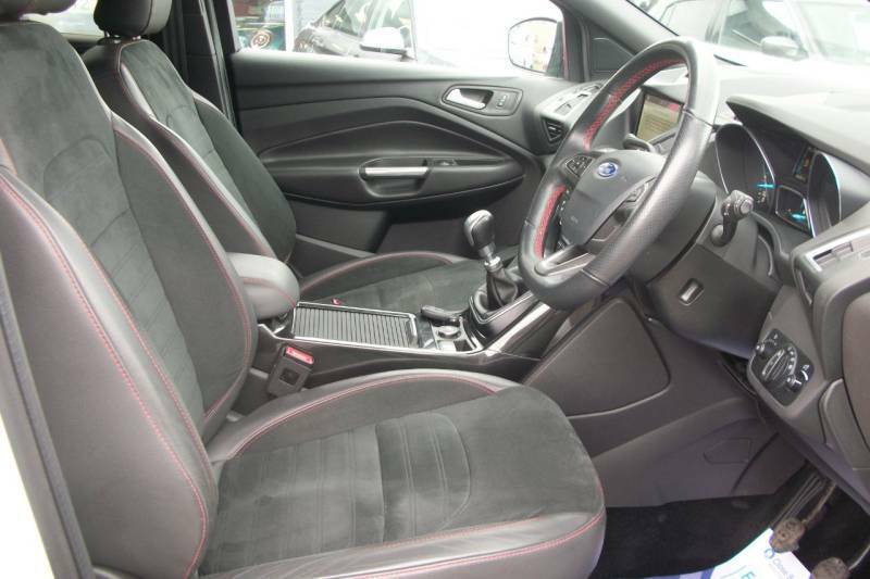 Ford Kuga 1.5 St-line - 2019 19 SC19NKU White #2