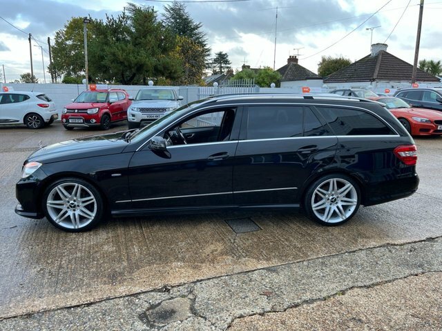 Mercedes-Benz E Class 3.0 E350 Cdi V6 Blueefficiency Sport Edition 125 E YR12OVT Black #4
