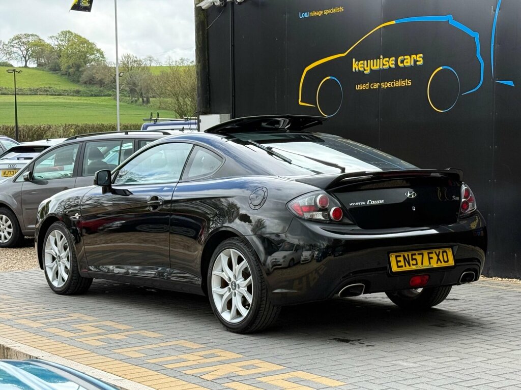 Hyundai Coupe Siii Black #3
