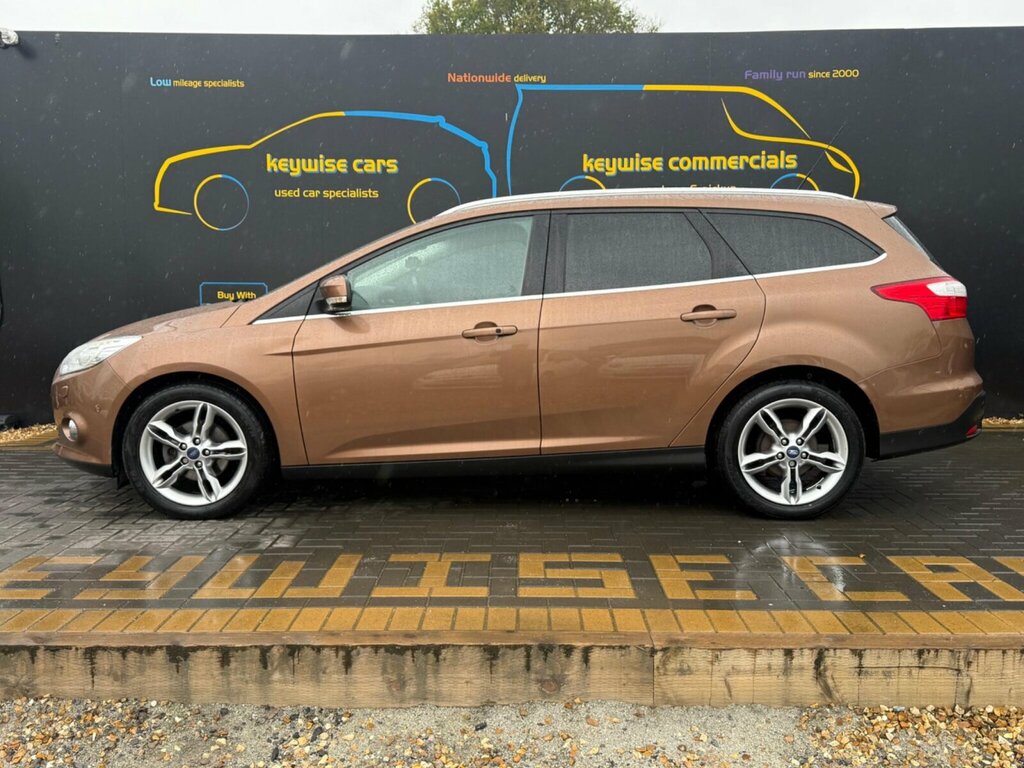 Ford Focus 1.6 Tdci Titanium X Euro 5 Ss Brown #2