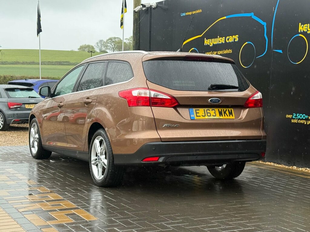 Ford Focus 1.6 Tdci Titanium X Euro 5 Ss Brown #3