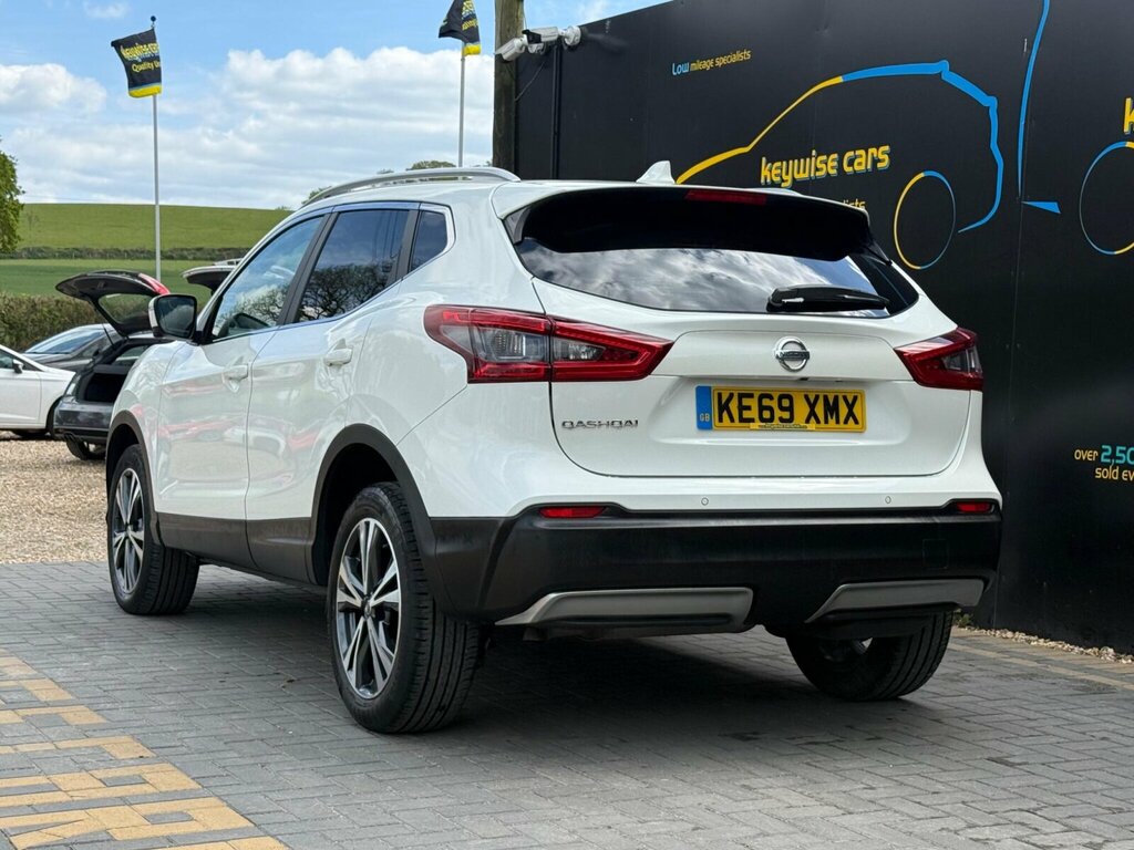 Nissan Qashqai 1.5 Dci N-connecta Euro 6 Ss White #3