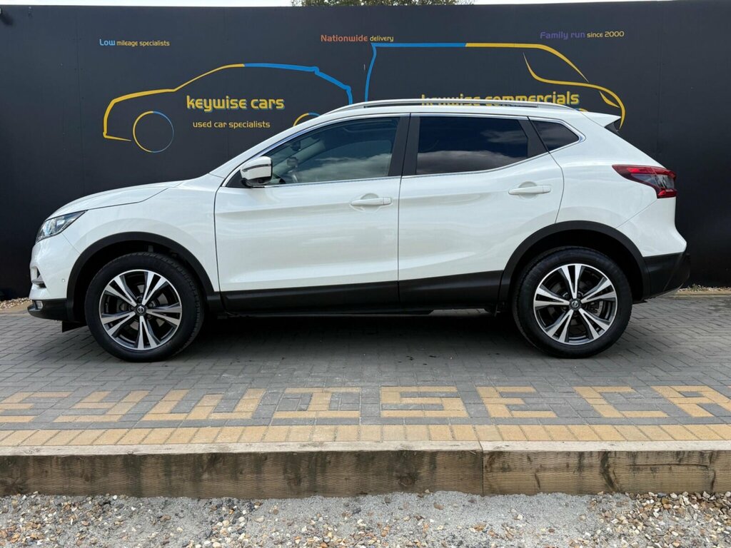 Nissan Qashqai 1.5 Dci N-connecta Euro 6 Ss White #2