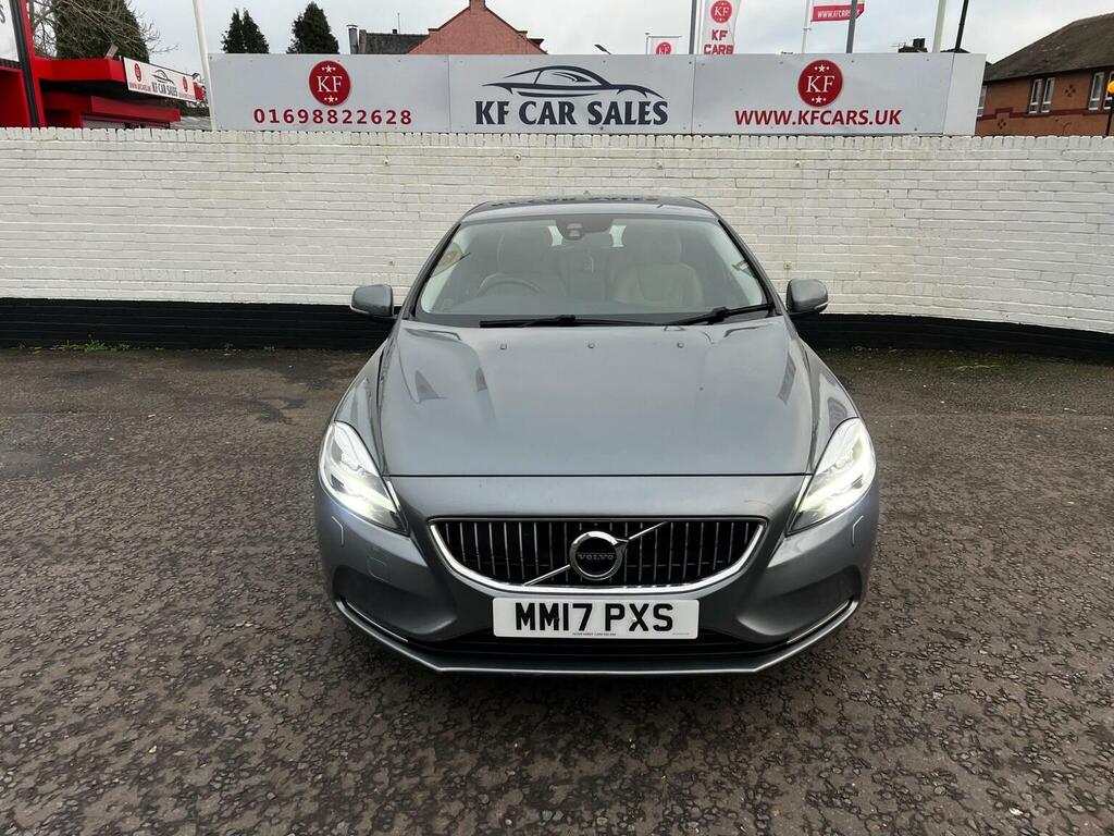 Volvo V40 Hatchback 1.5 T3 Inscription Euro 6 Ss MM17PXS Grey #3
