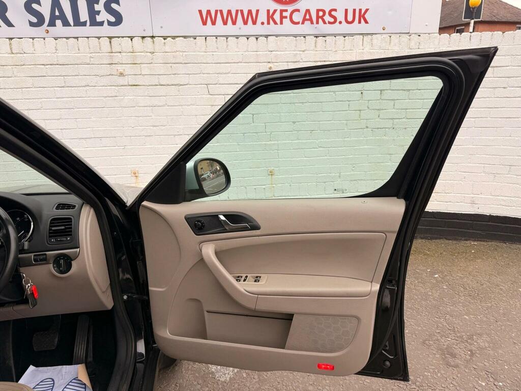 Skoda Yeti Suv 2.0 Tdi Elegance Outdoor Dsg 4Wd Euro 5 2 CE14LWC Black #6