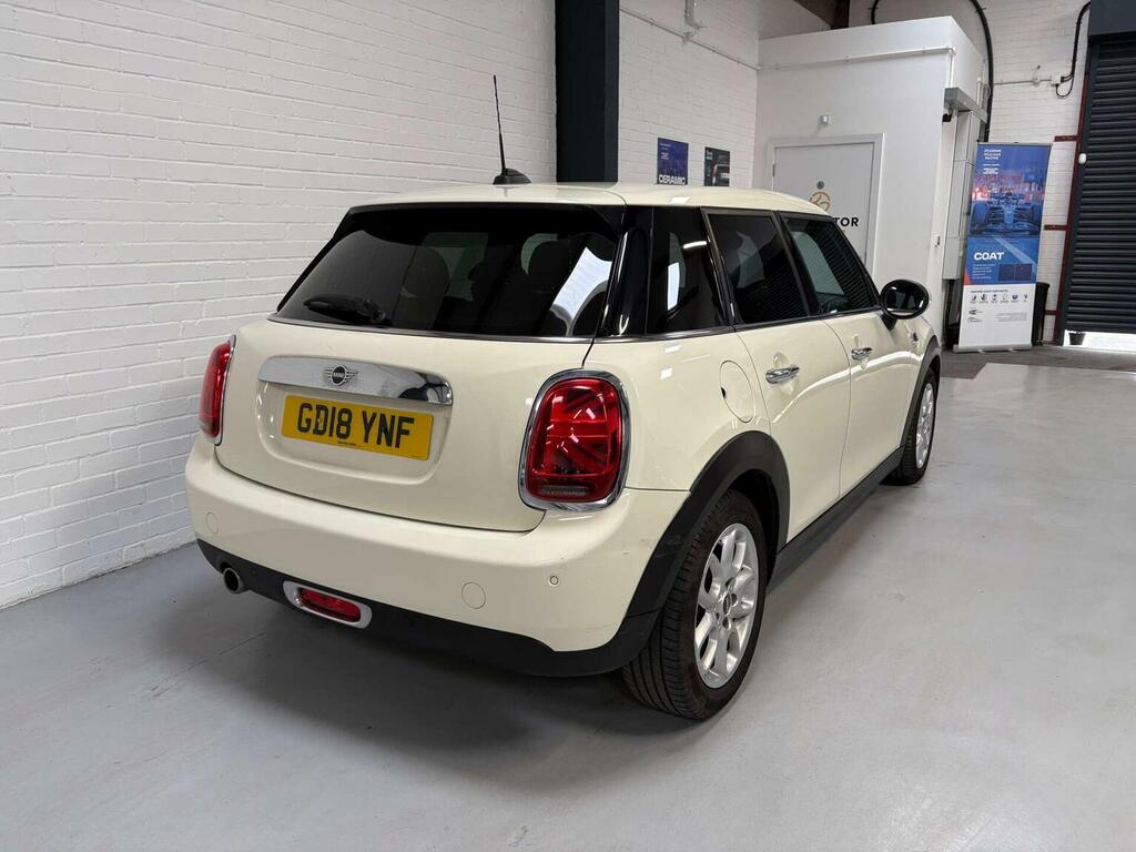 Mini Hatch Hatchback 1.5 Cooper D Euro 6 Ss 201818 GD18YNF White #6