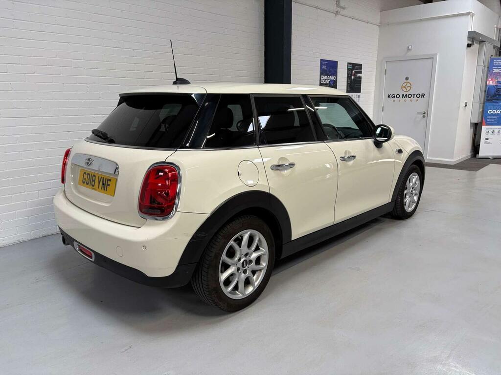 Mini Hatch Hatchback 1.5 Cooper D Euro 6 Ss 201818 GD18YNF White #5