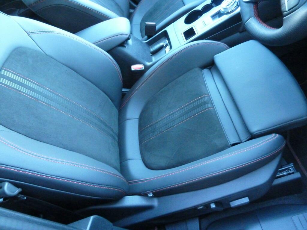 Ford Kuga 2.5 Duratec 14.4Kwh St-line X Cvt Euro 6 Ss EF25TBV Silver #3