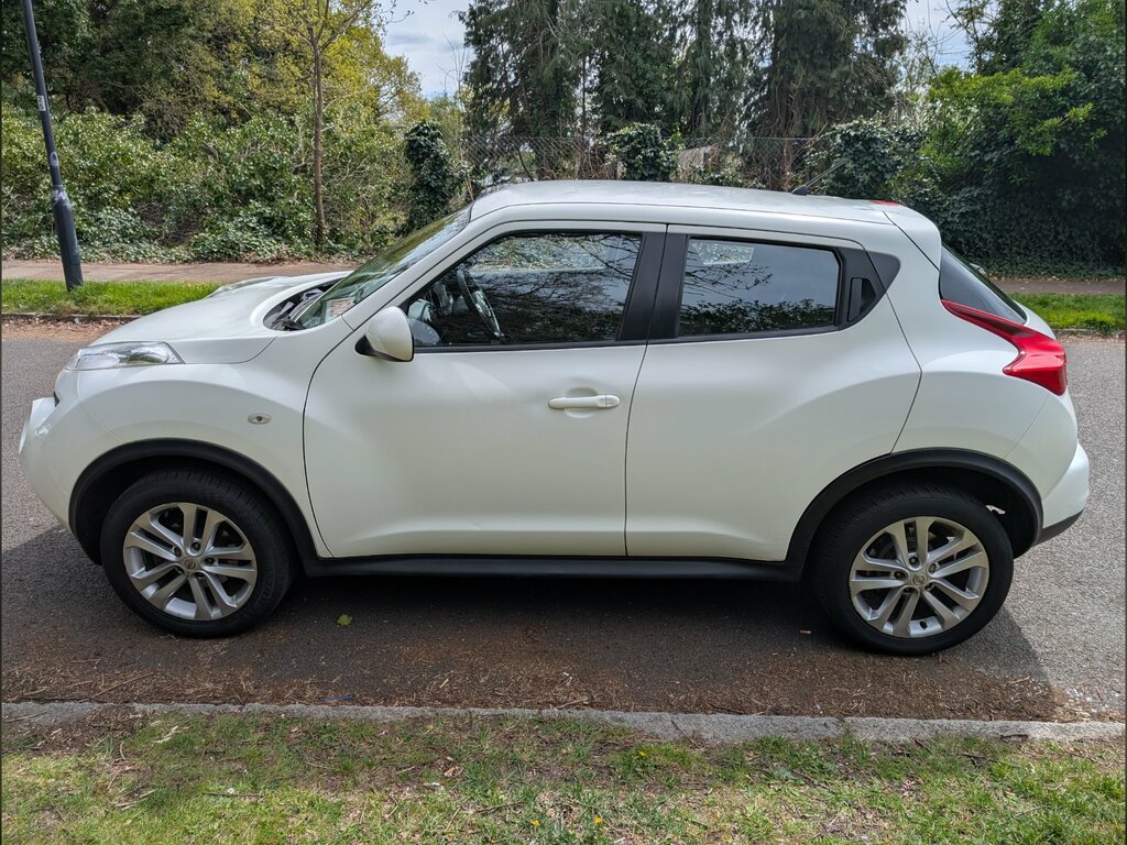 Nissan Juke 1.6 Acenta Suv Euro 5 Ss 117 DV14VGM White #4