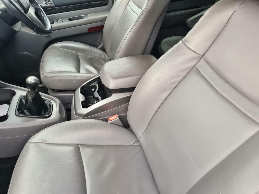 SsangYong Turismo 2.2D Ex Euro 6 White #2
