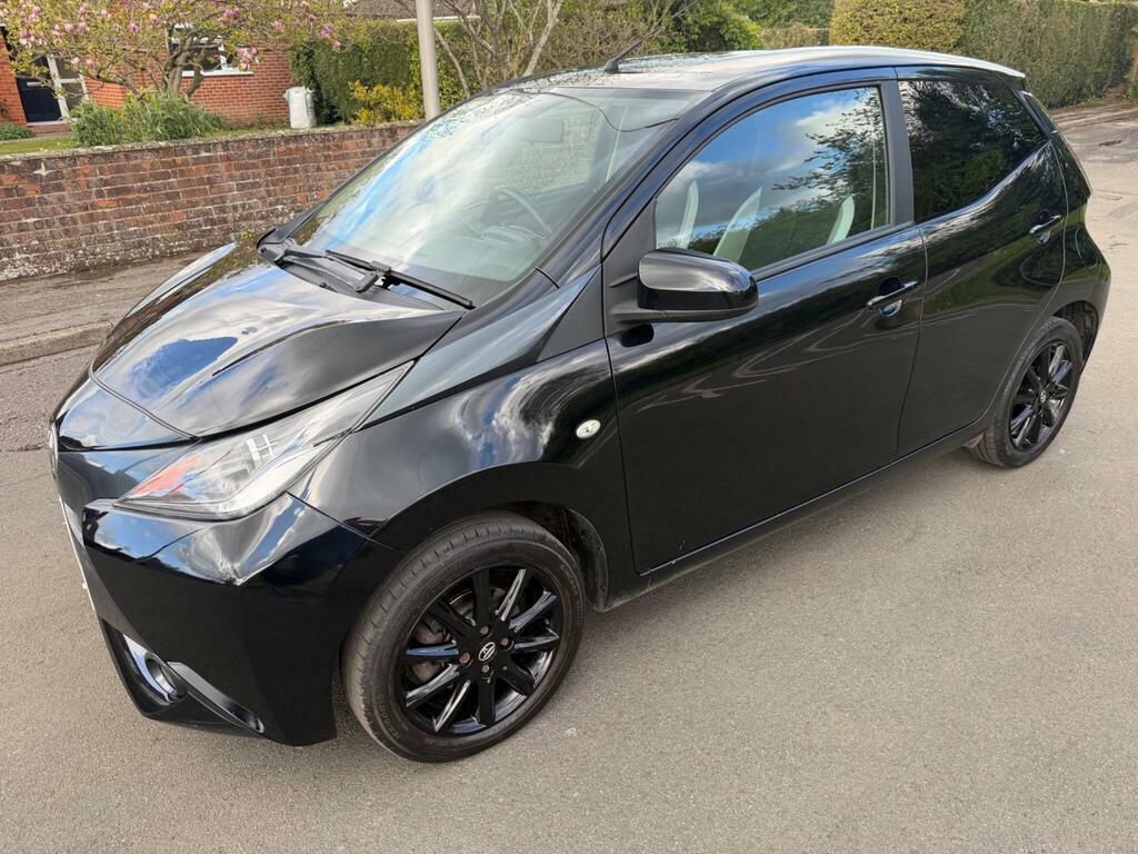 Toyota Aygo 1.0 Vvt-i X-style Euro 6 CK67GVN Black #2