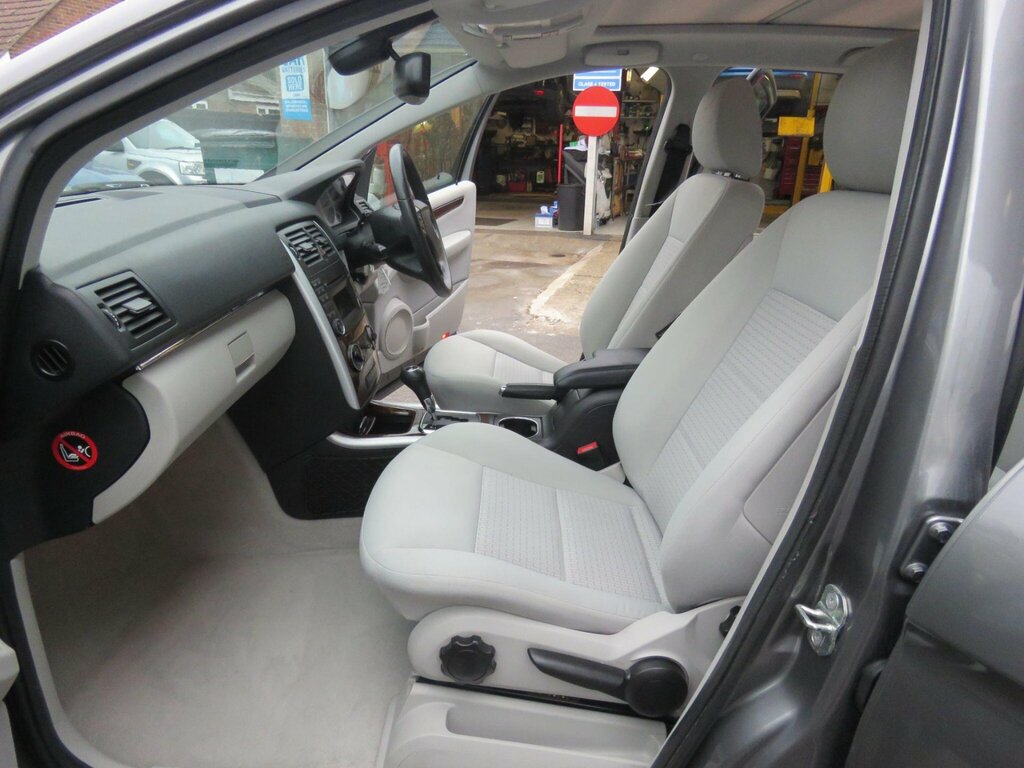 Mercedes-Benz B Class 2.0 B180 Cdi Se Cvt Grey #5