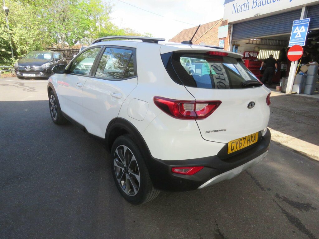 Kia Stonic 1.0 T-gdi 2 Euro 6 Ss GY67HXA White #6