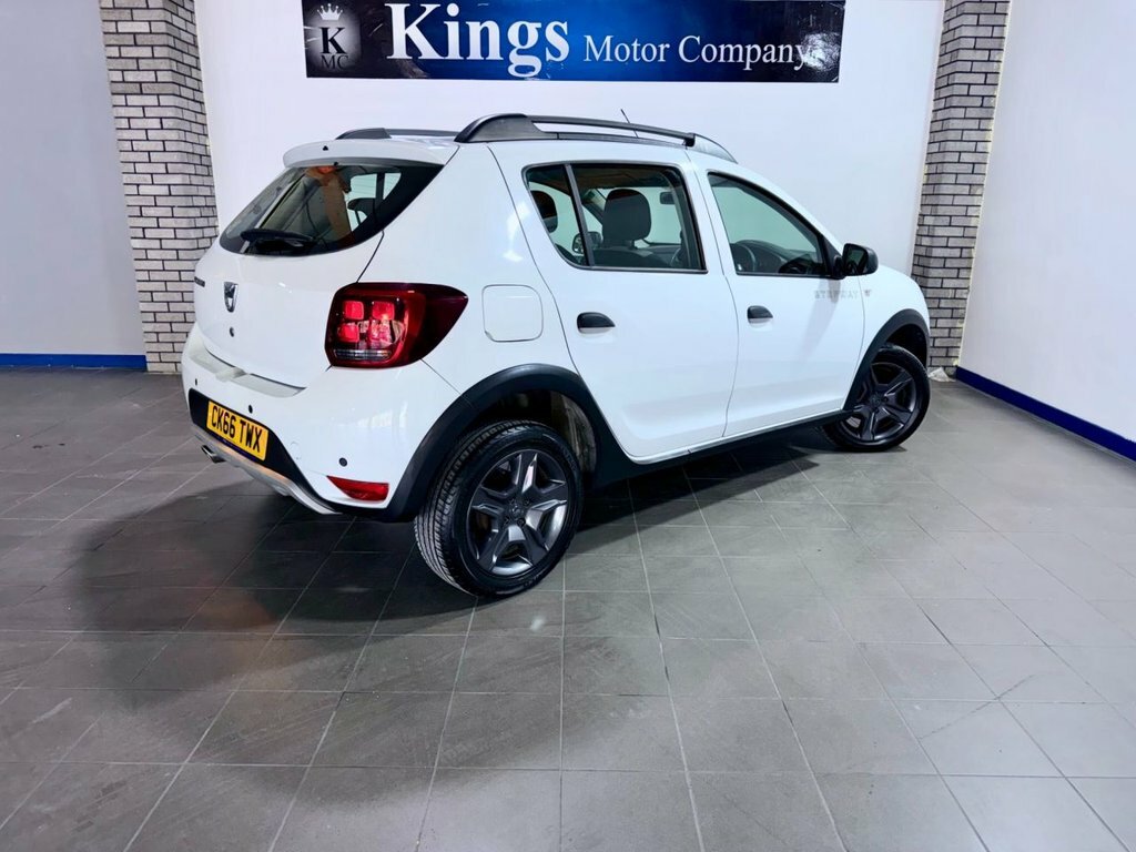 Dacia Sandero Stepway 1.5L Laureate CK66TWX White #5