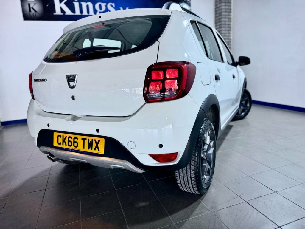 Dacia Sandero Stepway 1.5L Laureate CK66TWX White #6