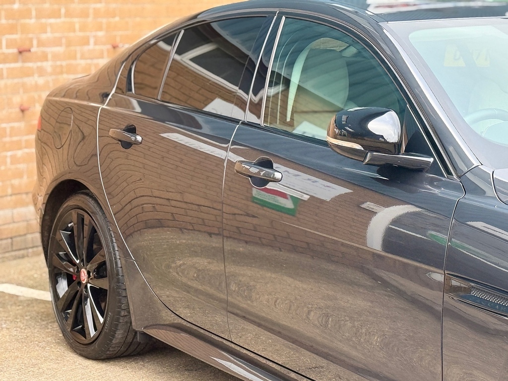 Jaguar XE P300i R-dynamic Hse U5372 Ulez Grey #6