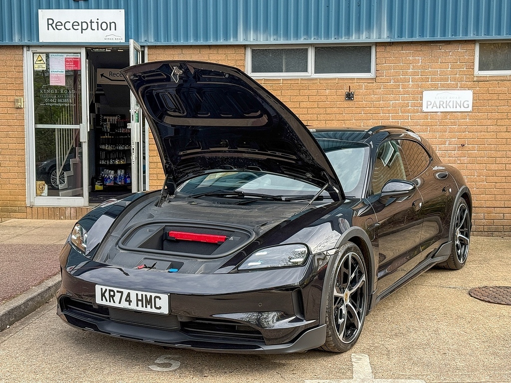 Porsche Taycan Performance Plus 4S U5374 Ulez KR74HMC Black #4