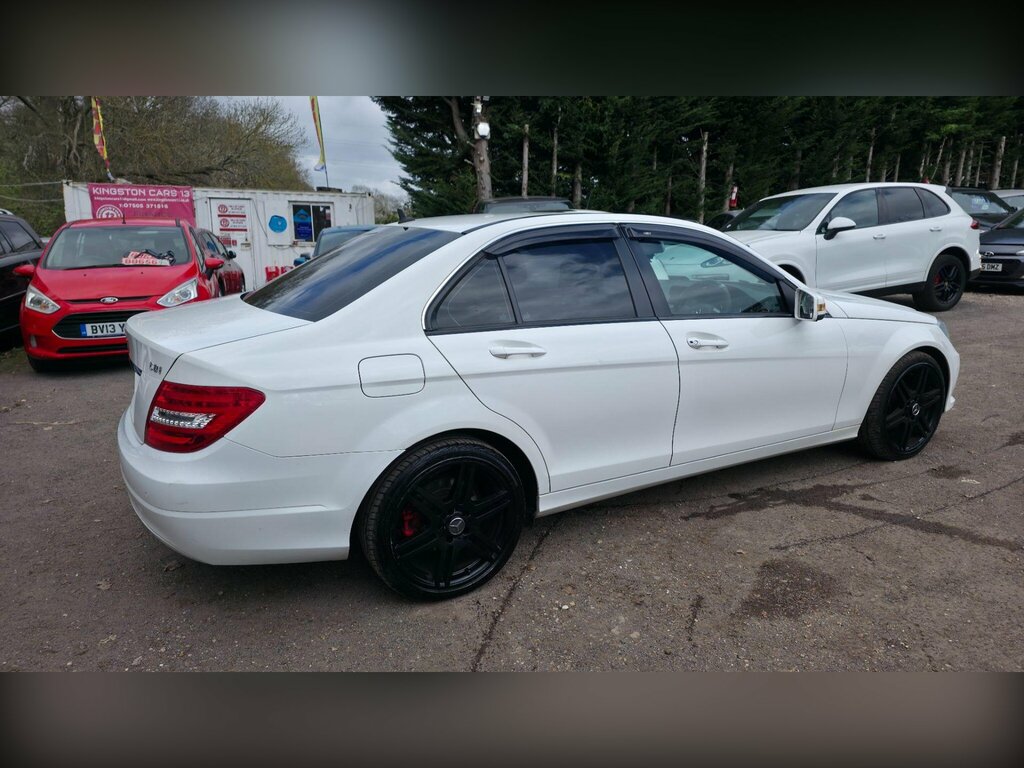 Mercedes-Benz C Class 2.1 C220 Cdi Blueefficiency Executive Se G-tronic White