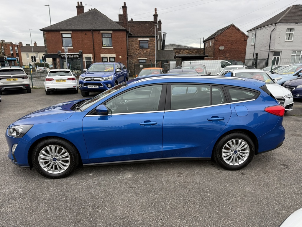 Ford Focus Titanium Edition 1.0T 2021 71 Reg DV71CCU Blue #4