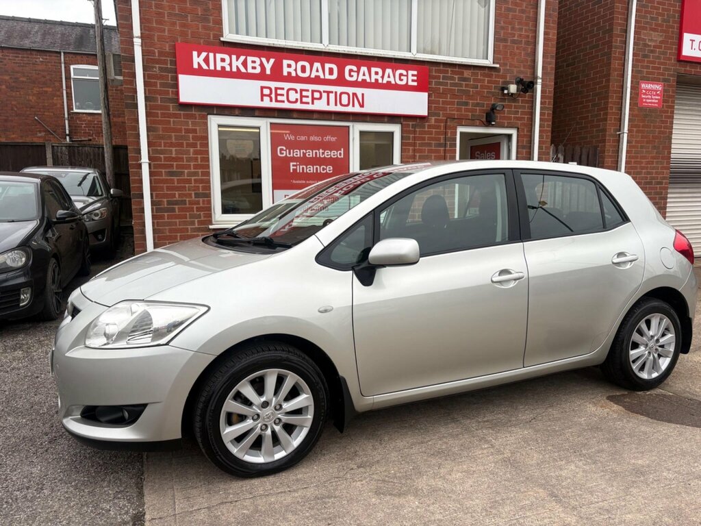 Toyota Auris 1.6 Vvt-i T Spirit Silver