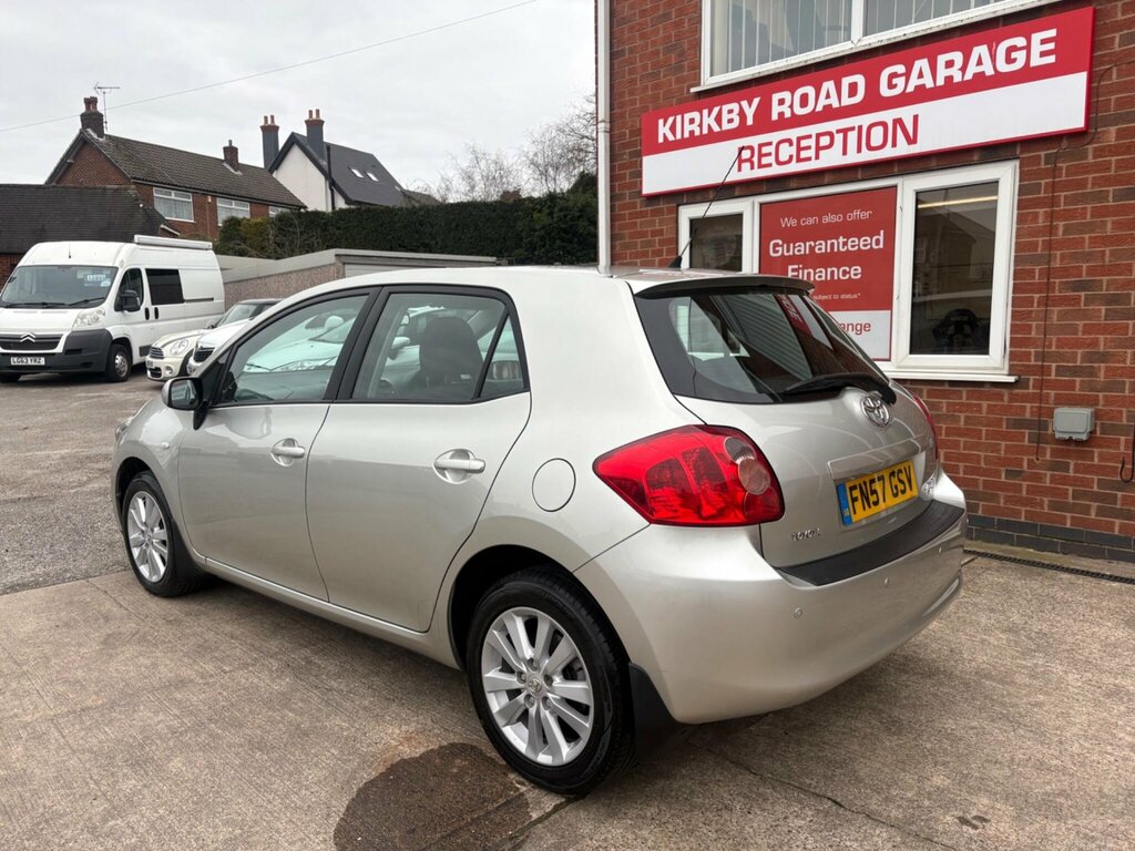 Toyota Auris 1.6 Vvt-i T Spirit Silver #3