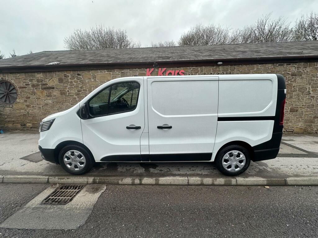 Renault Trafic Panel Van 2.0 Dci Blue Sl28 Business L1 H1 Euro 6 FY72TGV White #6